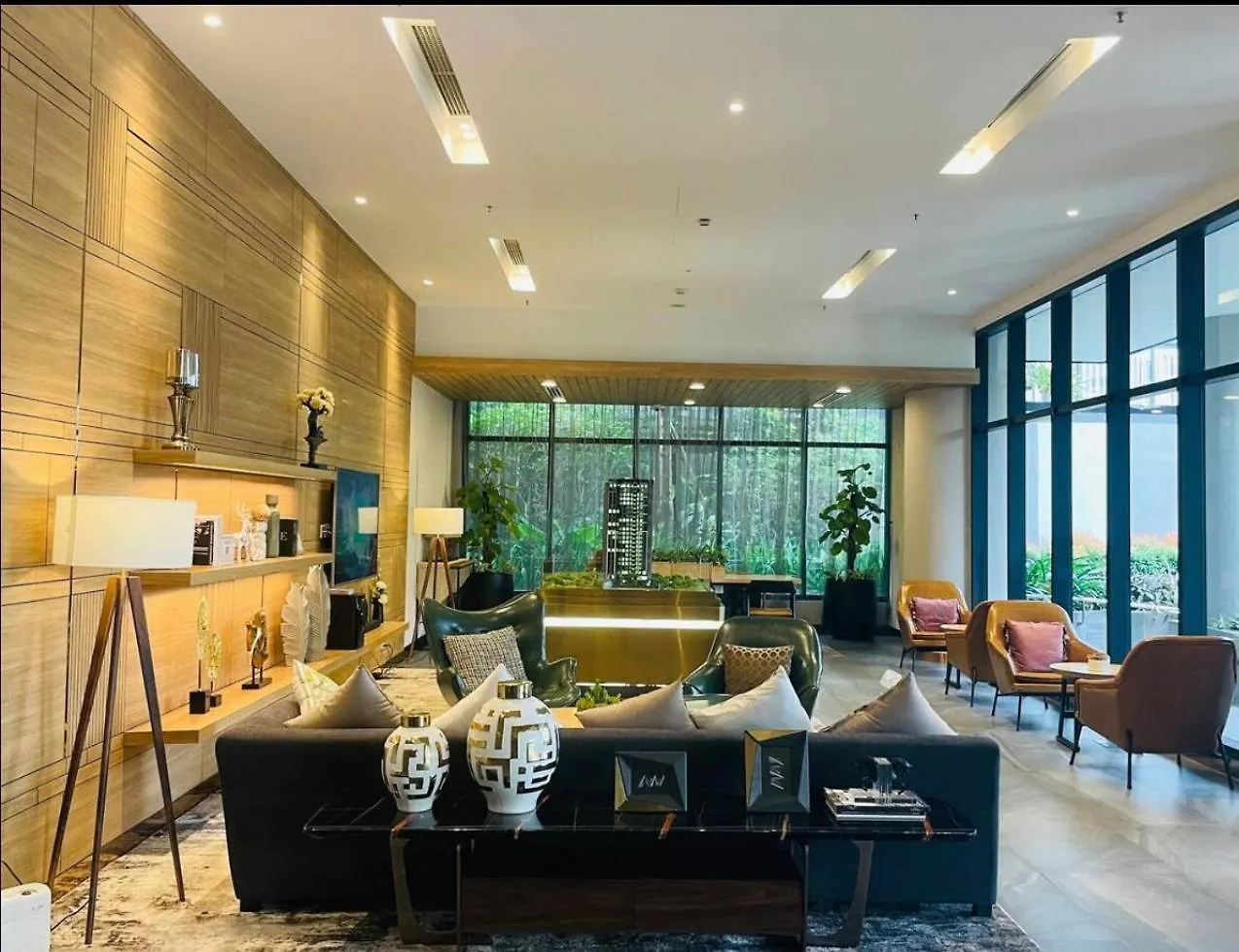 Zenity Apartel Dist 1 By Ssens Cidade de Ho Chi Minh 0*,